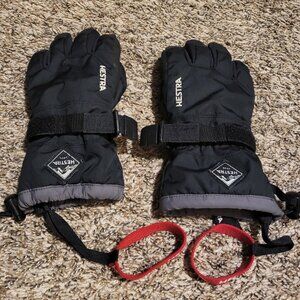 HESTRA Gauntlet CZone Glove. Black. Kids size 3 age 4-5